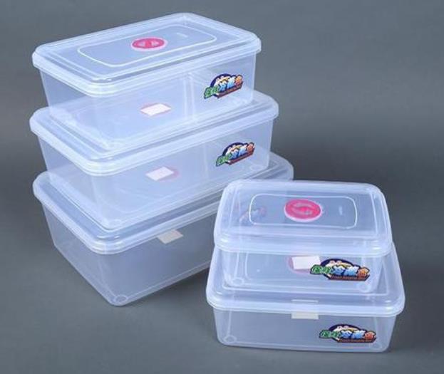 為(wei)什麼透(tou)明塑料(liao)盒價格(ge)比紙盒(he)低？透明(ming)包裝盒(hé)價格不(bú)是應該(gai)高一些(xiē)麼？